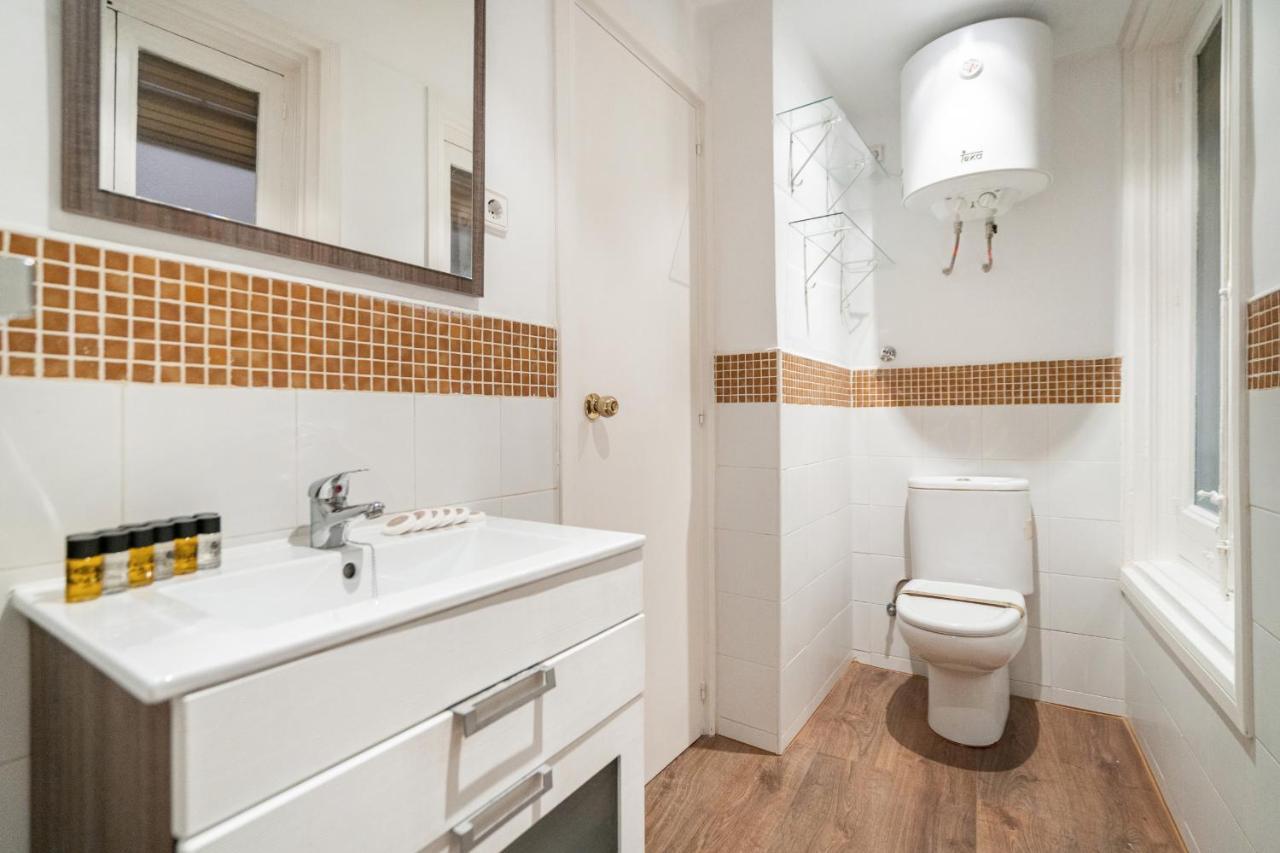 Apartament Apartamento En La Puerta Del Sol Madryt Zewnętrze zdjęcie